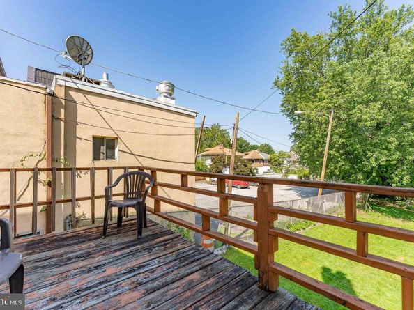 637 Chester Pike, Prospect Park PA 19076