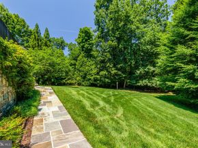 870 Alvermar Ridge Drive, Mclean VA 22102