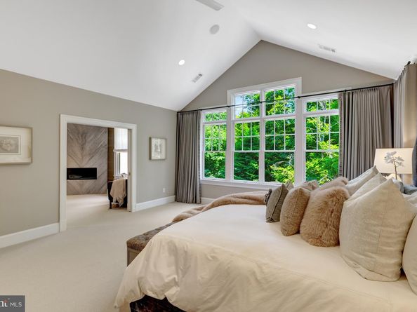 870 Alvermar Ridge Drive, Mclean VA 22102