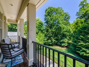 870 Alvermar Ridge Drive, Mclean VA 22102