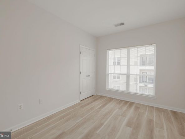 4850 Eisenhower Avenue 409, Alexandria VA 22304