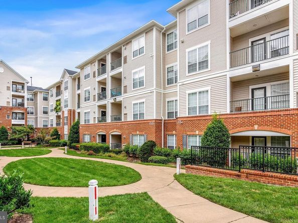 4850 Eisenhower Avenue 409, Alexandria VA 22304