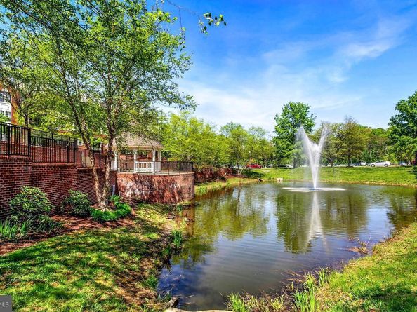 4850 Eisenhower Avenue 409, Alexandria VA 22304