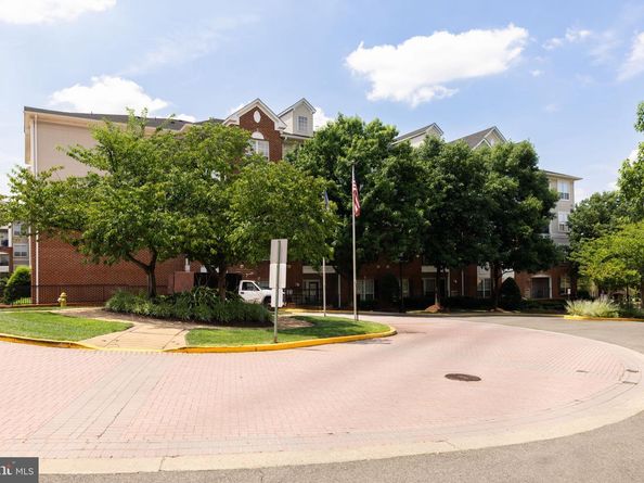 4850 Eisenhower Avenue 409, Alexandria VA 22304