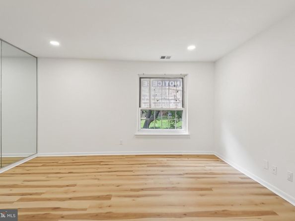 4000 Gypsy Lane 529, Philadelphia PA 19129