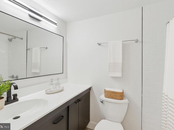 4000 Gypsy Lane 529, Philadelphia PA 19129