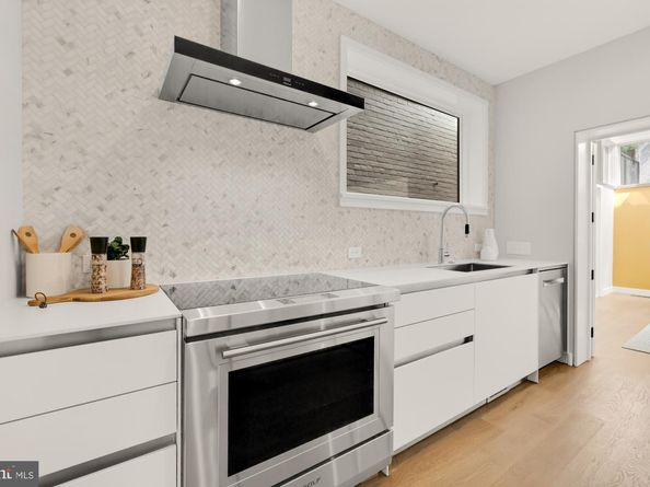 3255 O Street NW, Washington DC 20007