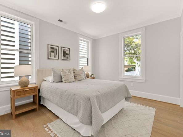 3255 O Street NW, Washington DC 20007