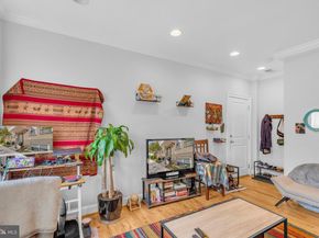 739 Newton Place NW 105, Washington DC 20010