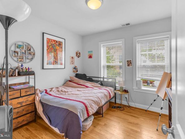 739 Newton Place NW 105, Washington DC 20010