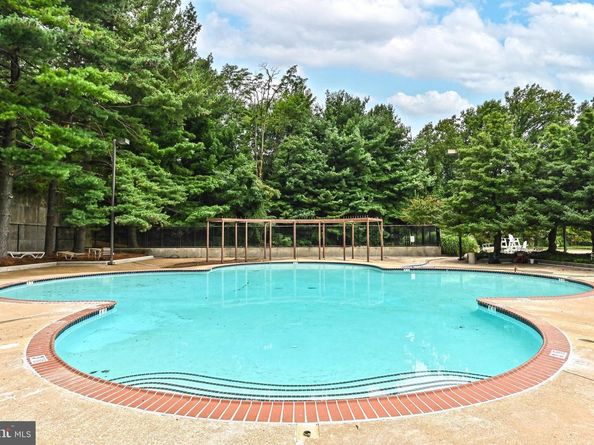 1808 Old Meadow Road 906, Mclean VA 22102