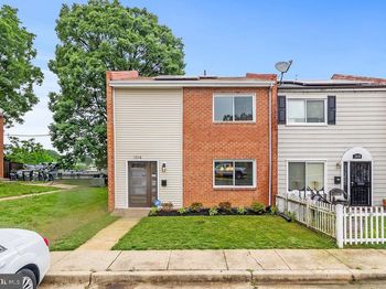 1214 Barnaby Terrace SE