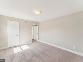 212 Oakwood Street SE 318, Washington DC 20032