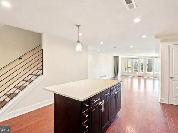 741 N 20TH Street 6, Philadelphia PA 19130