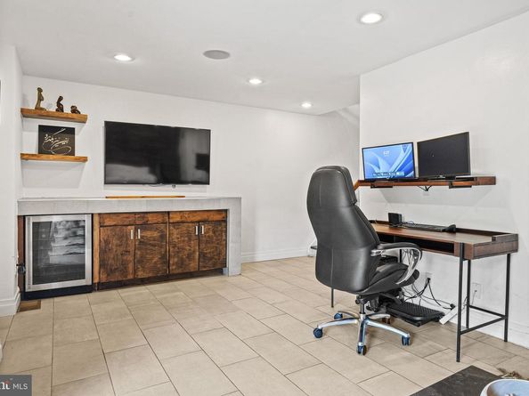 1674 Chimney House Road, Reston VA 20190