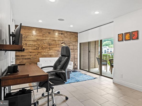 1674 Chimney House Road, Reston VA 20190