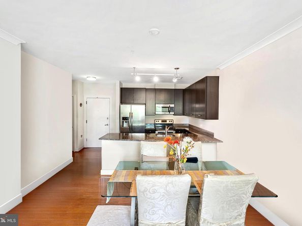 915 N Patrick Street 206, Alexandria VA 22314