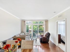 915 N Patrick Street 206, Alexandria VA 22314