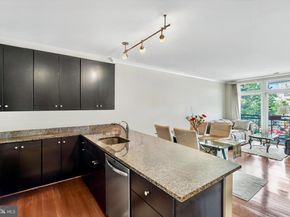915 N Patrick Street 206, Alexandria VA 22314