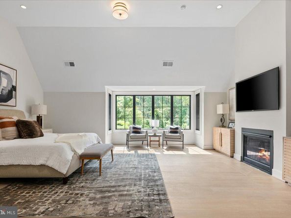 7011 Elizabeth Drive, Mclean VA 22101