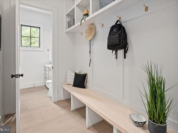 7011 Elizabeth Drive, Mclean VA 22101