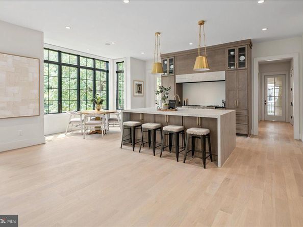 7011 Elizabeth Drive, Mclean VA 22101