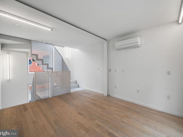2710 W Harper Street, Philadelphia PA 19130