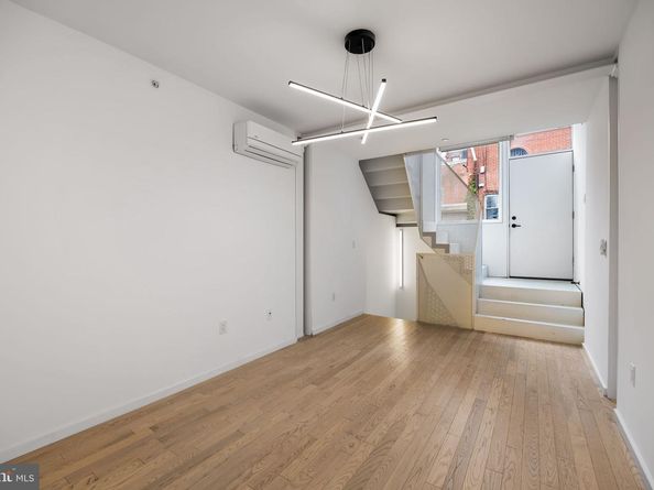 2710 W Harper Street, Philadelphia PA 19130