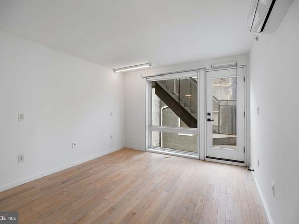 2710 W Harper Street, Philadelphia PA 19130
