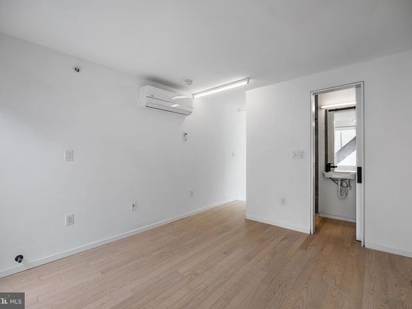 2710 W Harper Street, Philadelphia PA 19130