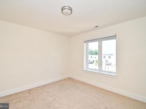 287 Yards Court, Hatboro PA 19040