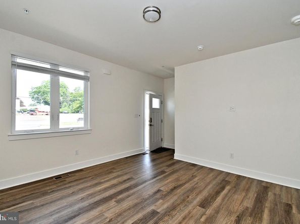 287 Yards Court, Hatboro PA 19040