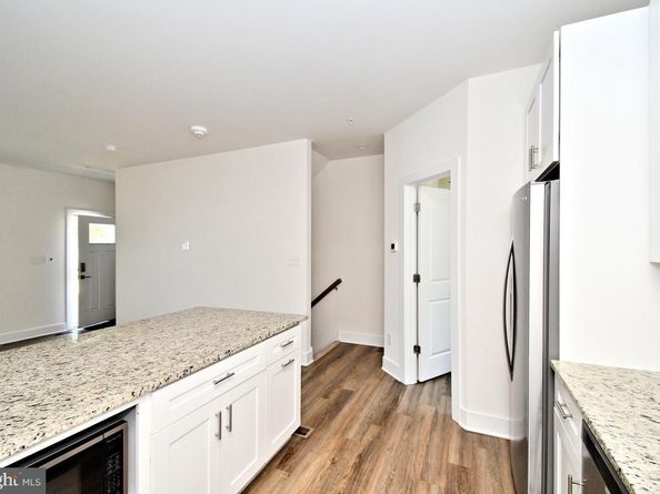 287 Yards Court, Hatboro PA 19040