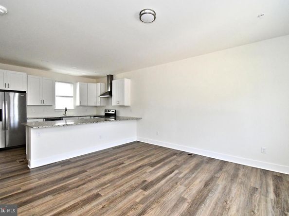 287 Yards Court, Hatboro PA 19040