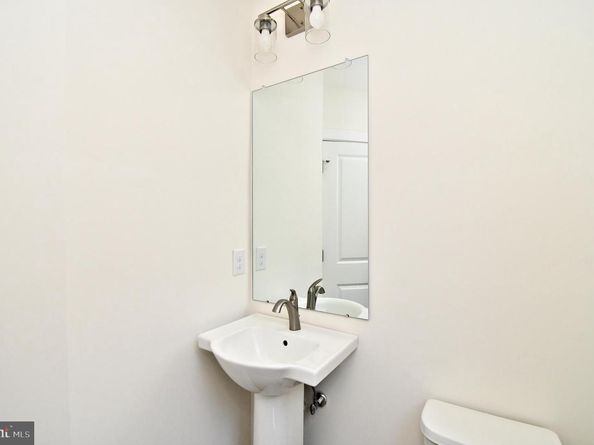 287 Yards Court, Hatboro PA 19040