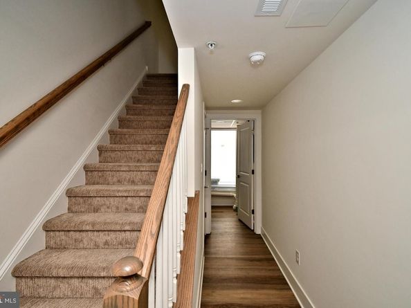 287 Yards Court, Hatboro PA 19040