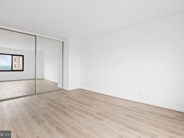 205 Yoakum Parkway 1712, Alexandria VA 22304