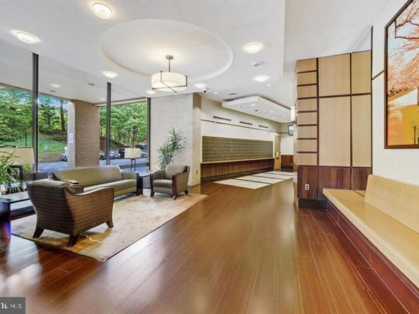 205 Yoakum Parkway 1712, Alexandria VA 22304