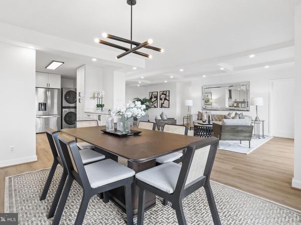 205 Yoakum Parkway 1712, Alexandria VA 22304