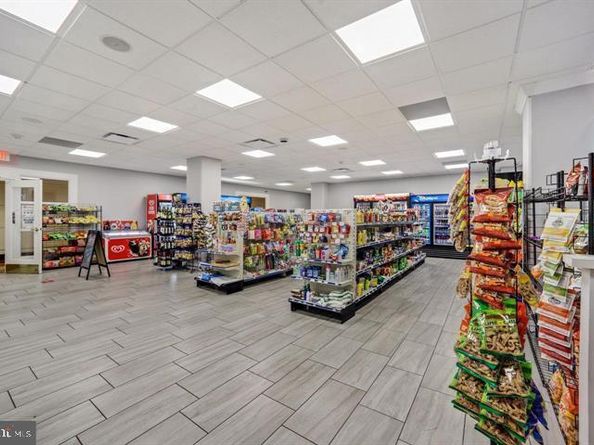 205 Yoakum Parkway 1712, Alexandria VA 22304