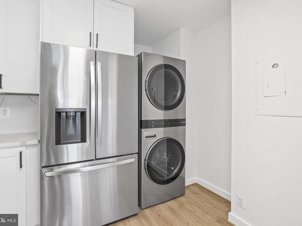 205 Yoakum Parkway 1712, Alexandria VA 22304