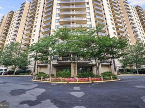 205 Yoakum Parkway 1712, Alexandria VA 22304