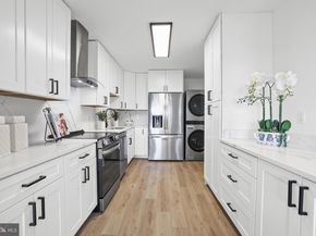 205 Yoakum Parkway 1712, Alexandria VA 22304