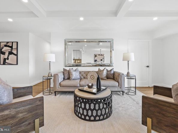 205 Yoakum Parkway 1712, Alexandria VA 22304