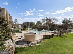 205 Yoakum Parkway 1712, Alexandria VA 22304