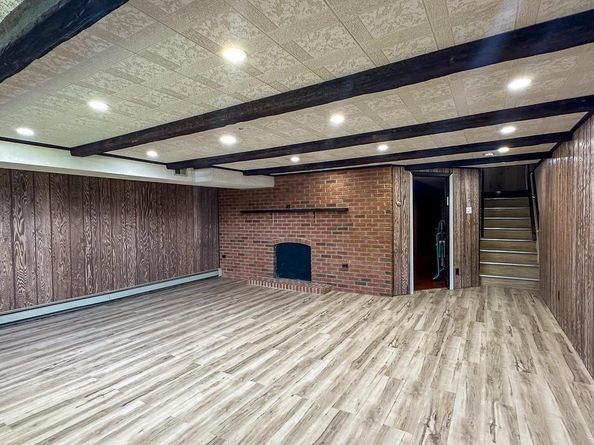 9999 Woodfern Road, Philadelphia PA 19115