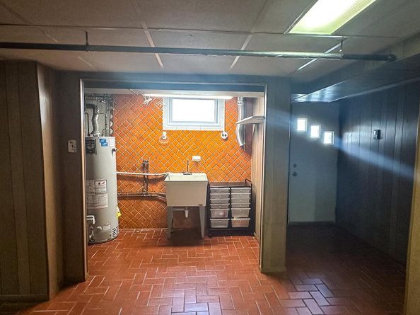 9999 Woodfern Road, Philadelphia PA 19115