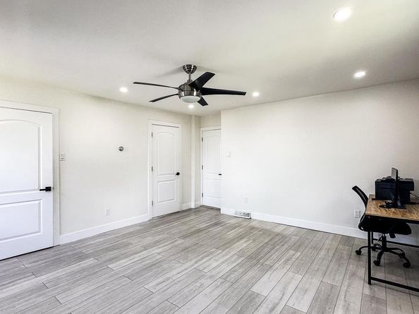 9999 Woodfern Road, Philadelphia PA 19115