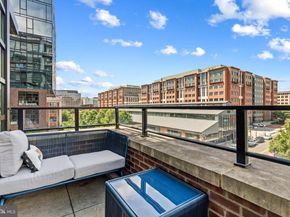 1300 4TH Street SE 404, Washington DC 20003