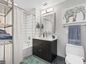 1300 4TH Street SE 404, Washington DC 20003